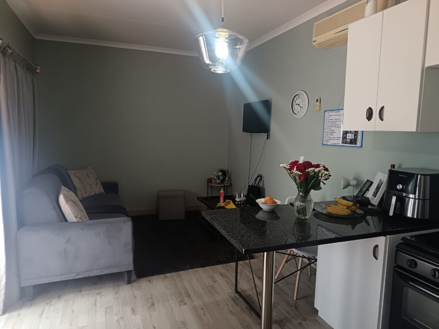 5 Bedroom Property for Sale in Monument Heights Northern Cape